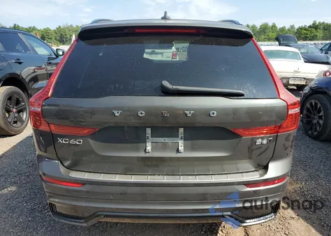 2022 Volvo Xc60 B6 R-Design из США, поврежденный, VIN YV4062RMXN1941583